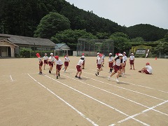 リレーのバトンパスの様子