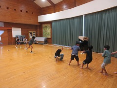 綱引き
