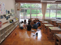 白組の打ち合わせの様子