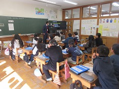 英語の授業体験中