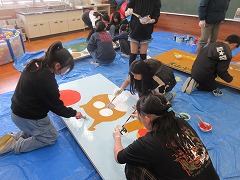 ジャンプ台に絵を描きました