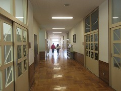 ６年間お世話になった校舎の清掃