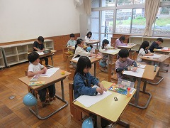 あったらいいなと思うチューリップを描いています