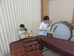 楽器を触りました