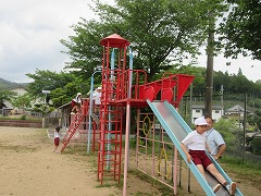 遊具でサーキット