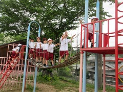 遊具でサーキット