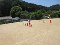 コーンぐるぐるコース