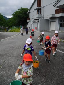 くろまめのなえうえ
